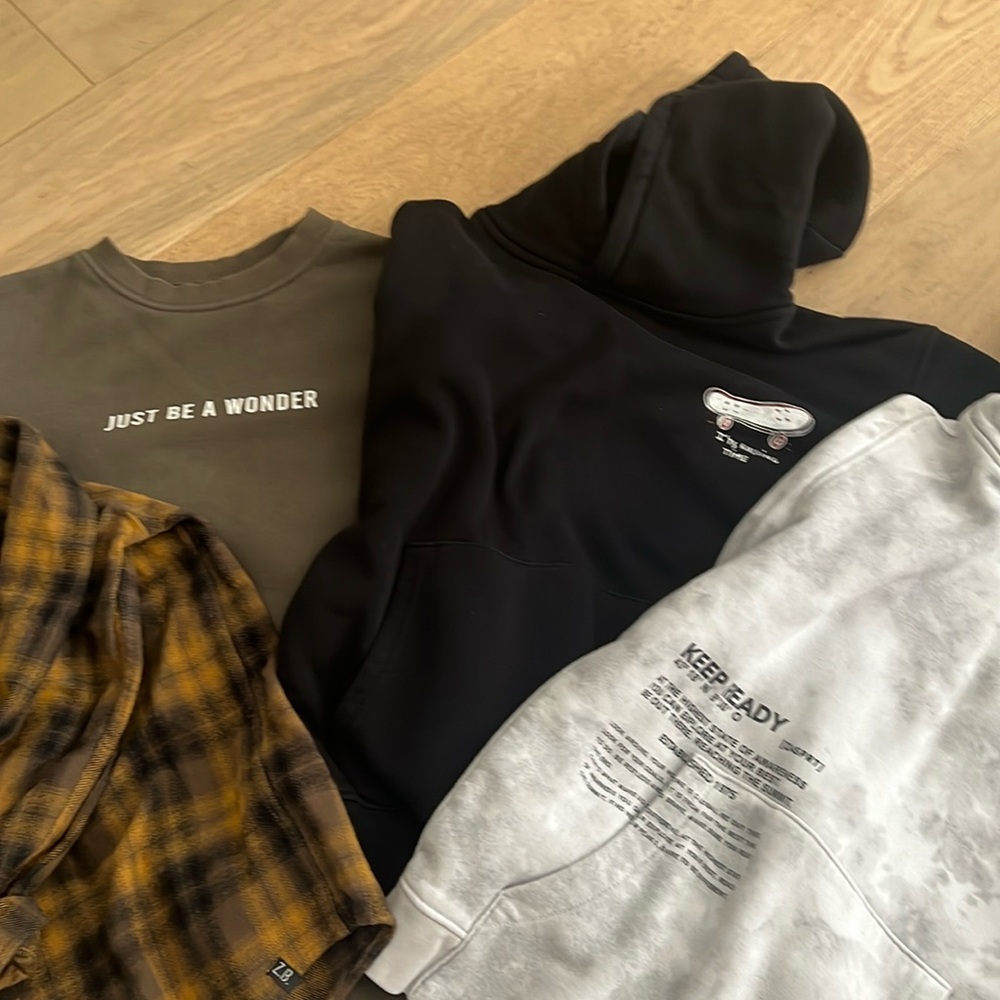 Zara sweatshirt bundle size 9